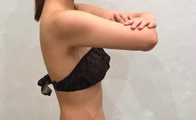【20代 女性】